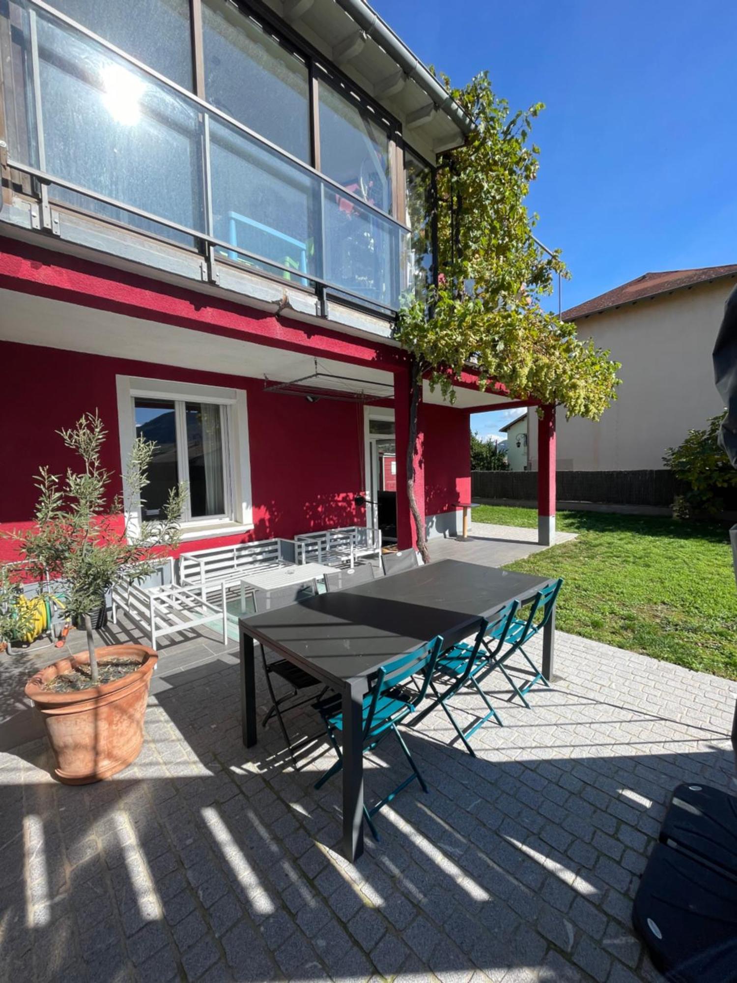 Maison Rouge Millau Exterior photo